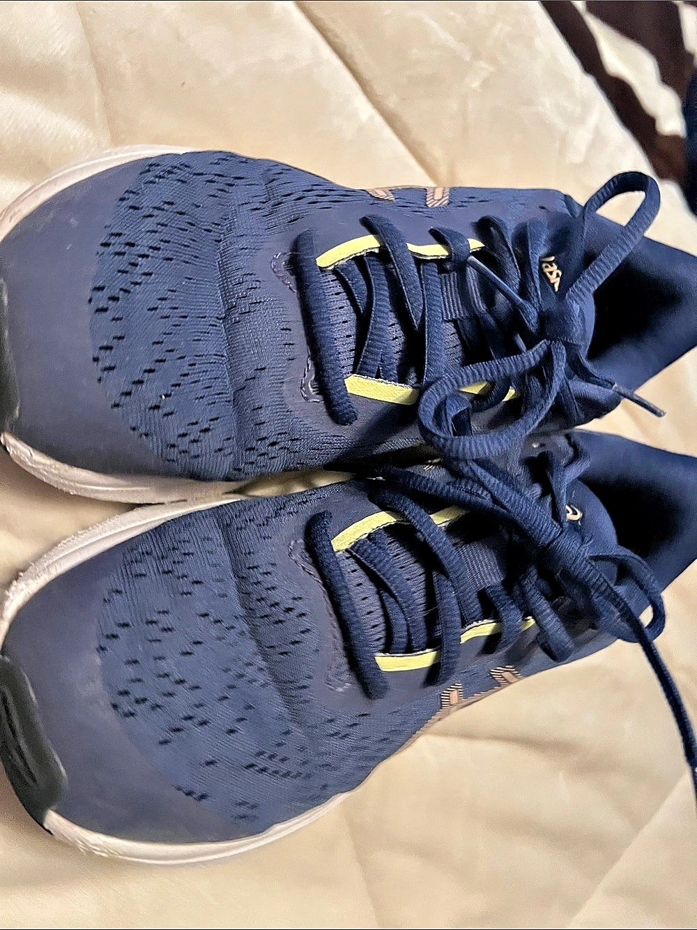 ASICS girlsBlue & Yellow US 3.5 Athletic Shoes